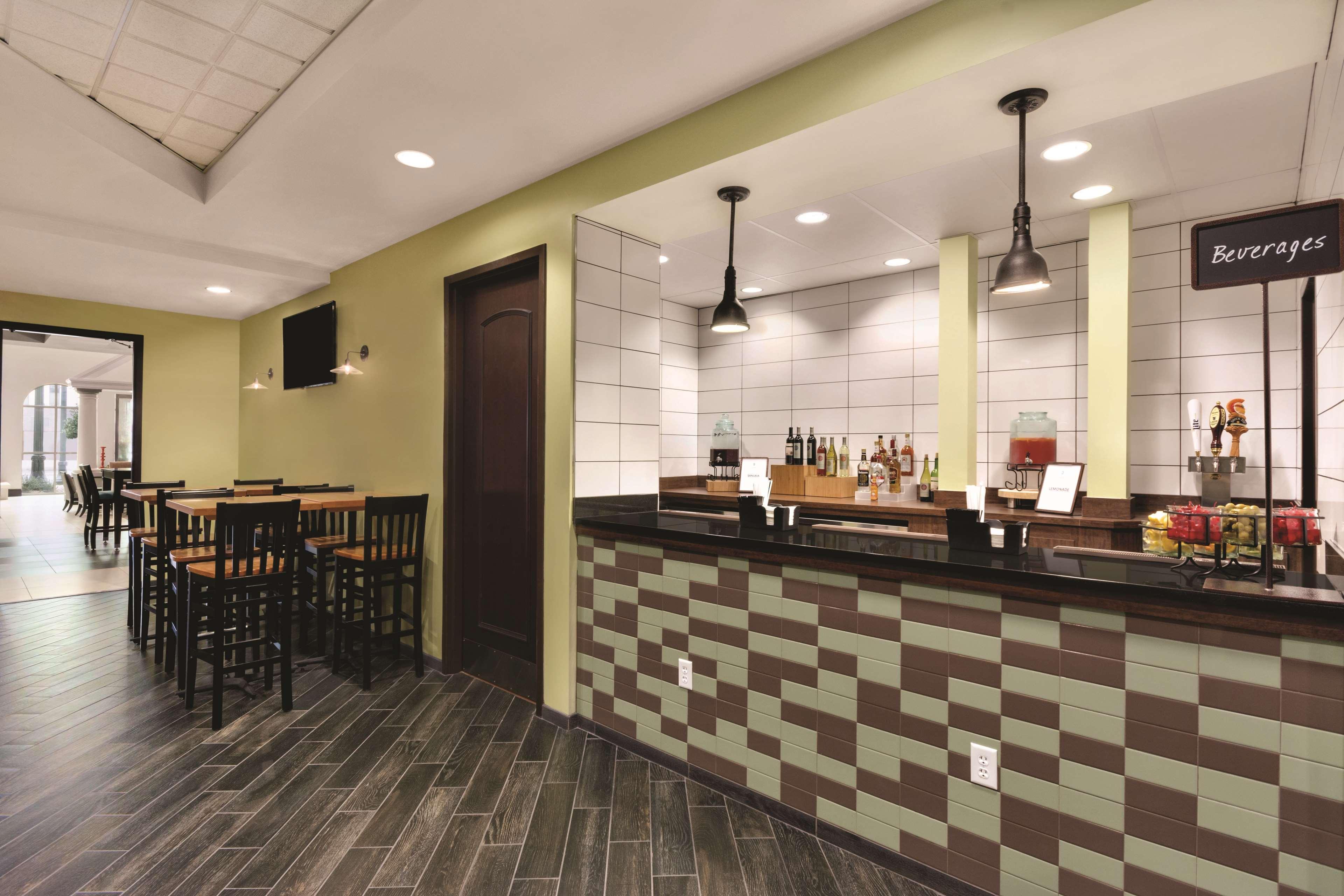 Embassy Suites By Hilton Tuscaloosa Alabama Downtown Eksteriør bilde
